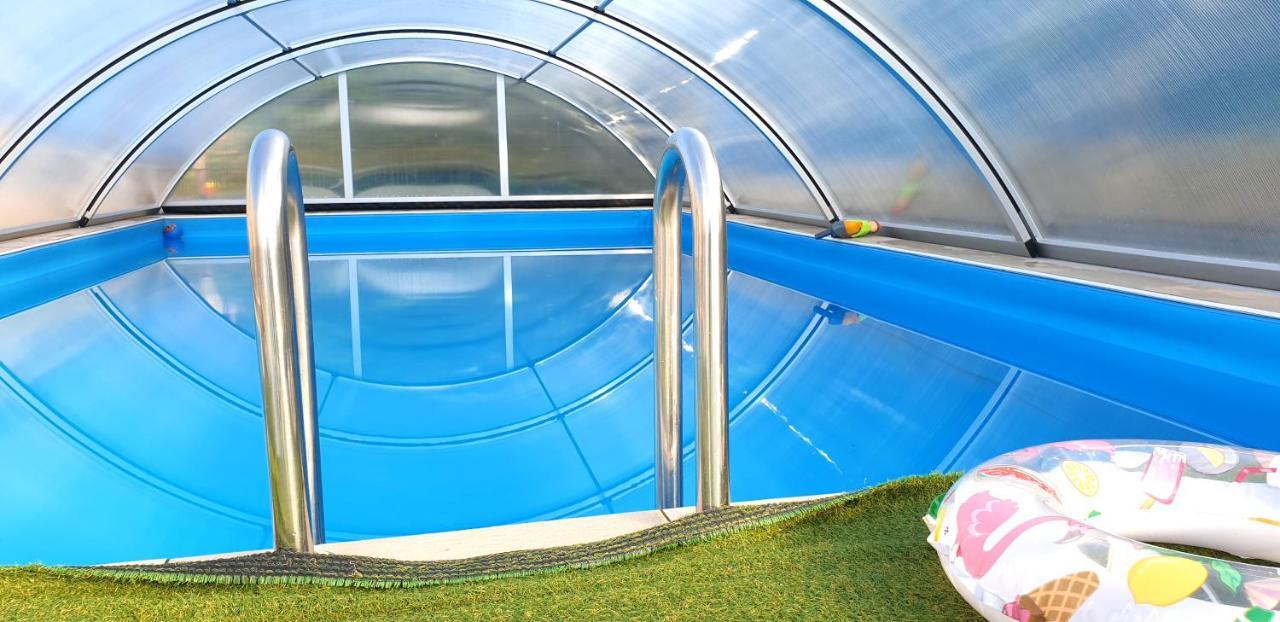 Fafa Home With Pool Essen Exterior photo