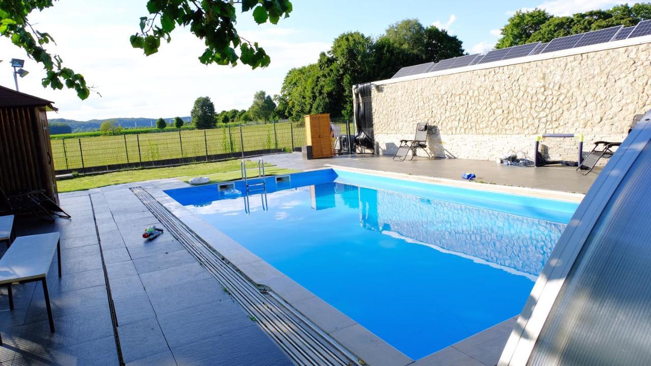 Fafa Home With Pool Essen Exterior photo